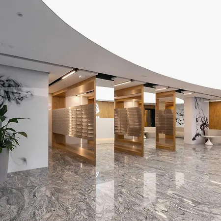 Apartmán Luksusowe, Klimatyzowane W Centrum Katowic Z Pieknym Widokiem Na Miasto, Wanna Z Hydromasazem, Biurkiem I Parkingiem By Renters Prestige Katovice