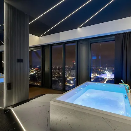 Luksusowe, Klimatyzowane W Centrum Katowic Z Pieknym Widokiem Na Miasto, Wanna Z Hydromasazem, Biurkiem I Parkingiem By Renters Prestige Katovice