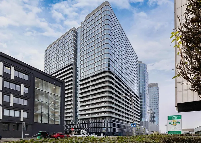 Luksusowe, Klimatyzowane W Centrum Katowic Z Pieknym Widokiem Na Miasto, Wanna Z Hydromasazem, Biurkiem I Parkingiem By Renters Prestige * Katowice