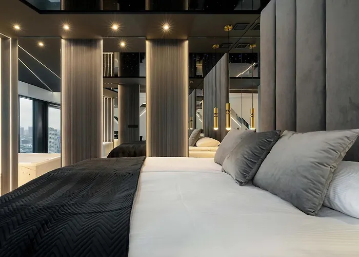 Luksusowe, Klimatyzowane W Centrum Katowic Z Pięknym Widokiem Na Miasto, Wanną Z Hydromasażem, Biurkiem I Parkingiem By Renters Prestige Apartament *