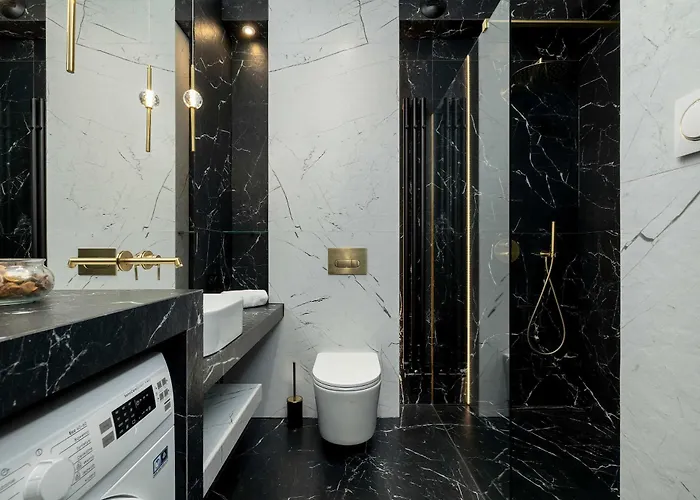 Luksusowe, Klimatyzowane W Centrum Katowic Z Pieknym Widokiem Na Miasto, Wanna Z Hydromasazem, Biurkiem I Parkingiem By Renters Prestige Apartment