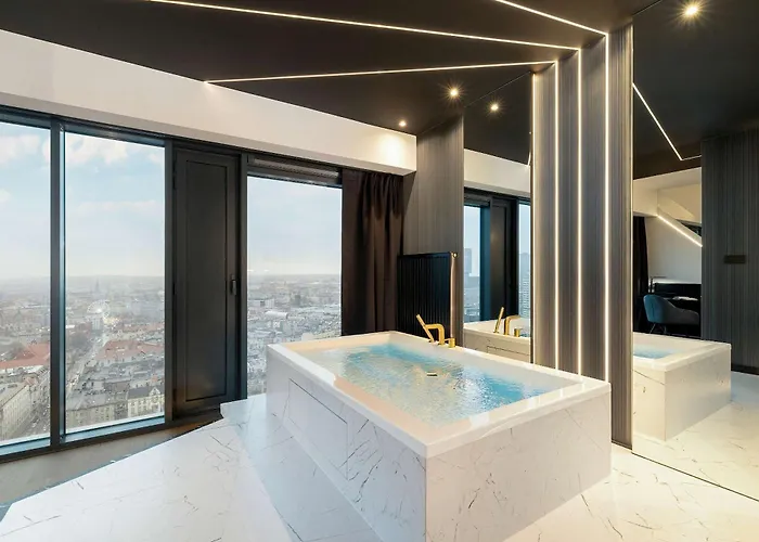 Luksusowe, Klimatyzowane W Centrum Katowic Z Pieknym Widokiem Na Miasto, Wanna Z Hydromasazem, Biurkiem I Parkingiem By Renters Prestige