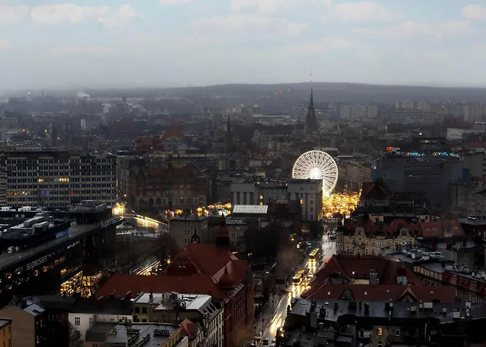 Appartement Luksusowe, Klimatyzowane W Centrum Katowic Z Pieknym Widokiem Na Miasto, Wanna Z Hydromasazem, Biurkiem I Parkingiem By Renters Prestige *